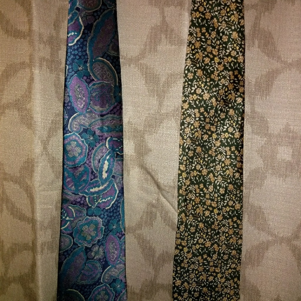 Two pack of men's neckties new still in sleeves